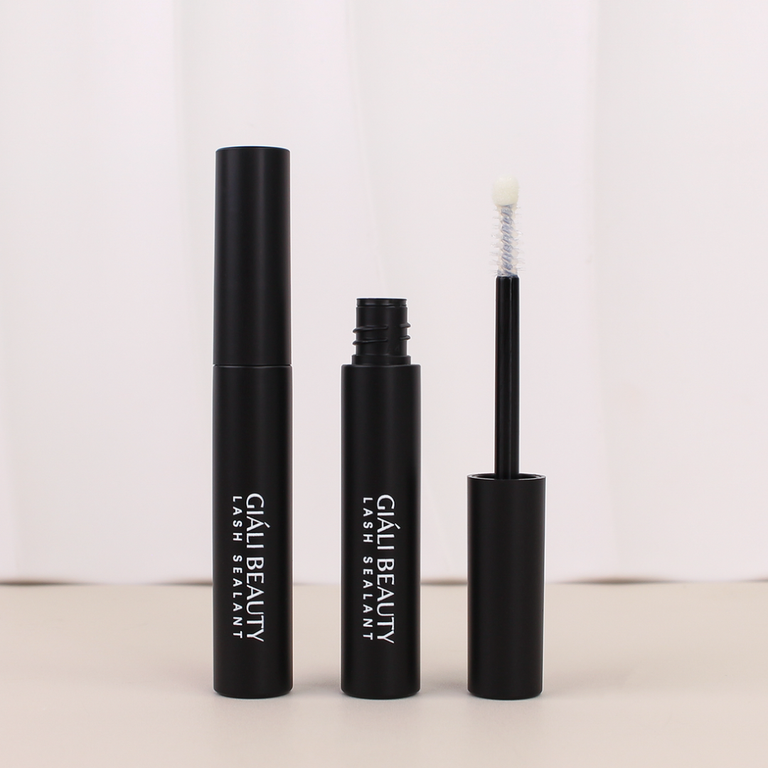 Giali Beauty Lash Sealant.