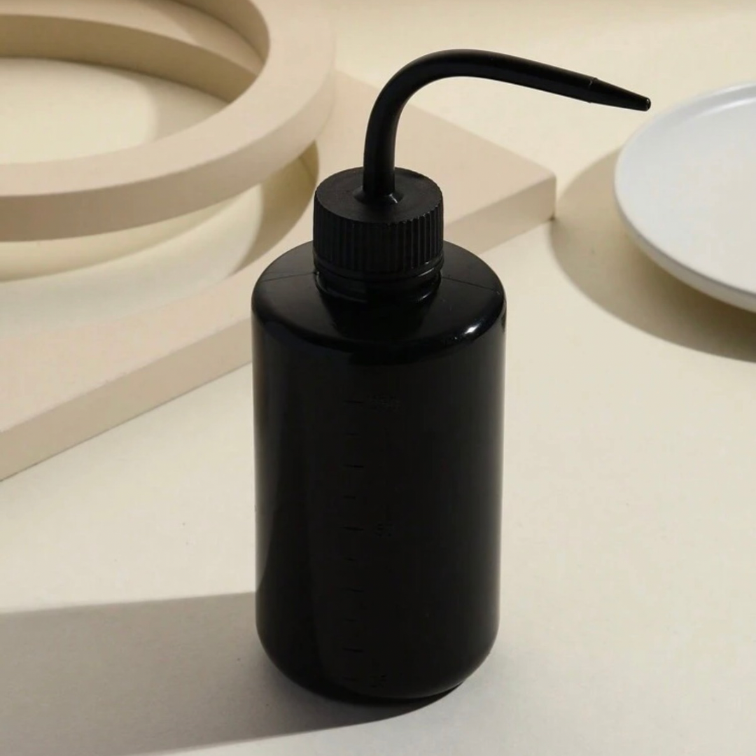 Black Rinse Bottle 250ml — Precision Lash Rinsing & Cleaning