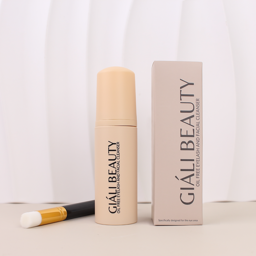 Giali Beauty Lash Foaming Cleanser & Cleansing Brush 60ml.